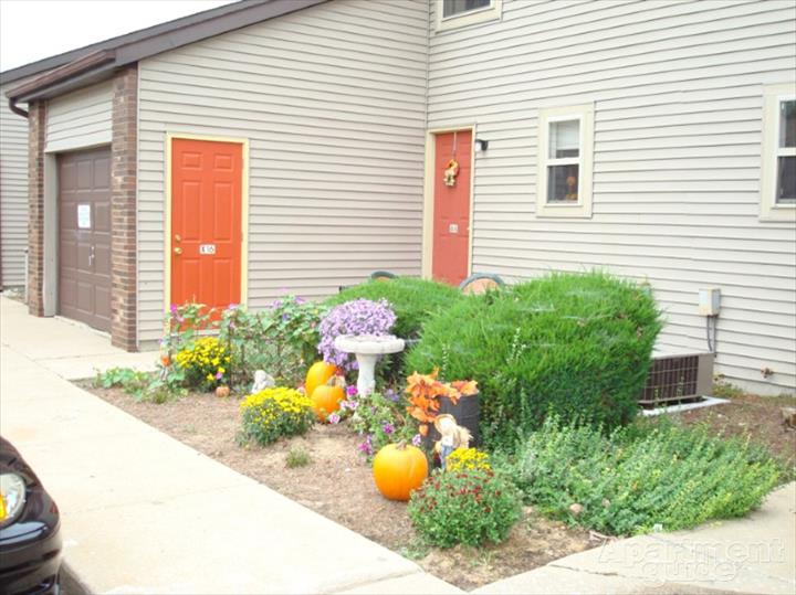 Mallard Lake Apartments - Plymouth, IN